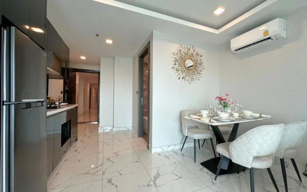 2 Bedroom Condo for Sale in Arcadia Millennium Tower second bedroom with twin beds